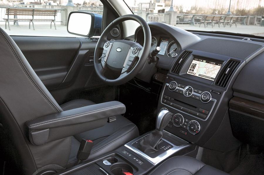  Land Rover LR2 2013 года  (фото 25 из 56)